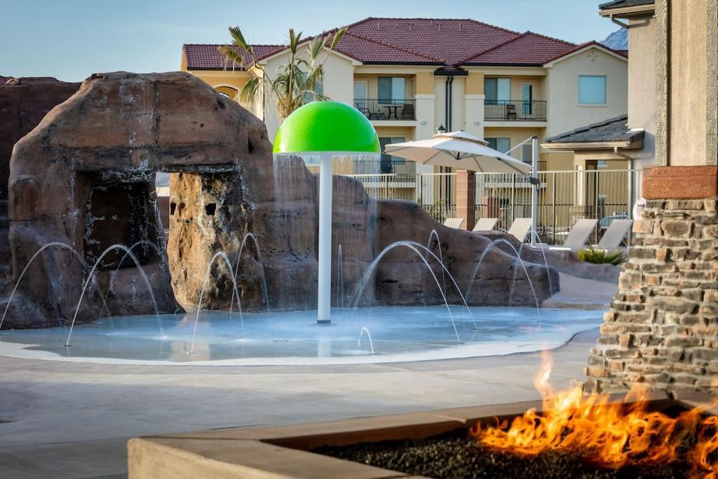 Zion Village 339 3 Bed, 2 And A Half Bath, Game Systems, Mister System, And Community Pool Hurricane Exterior foto