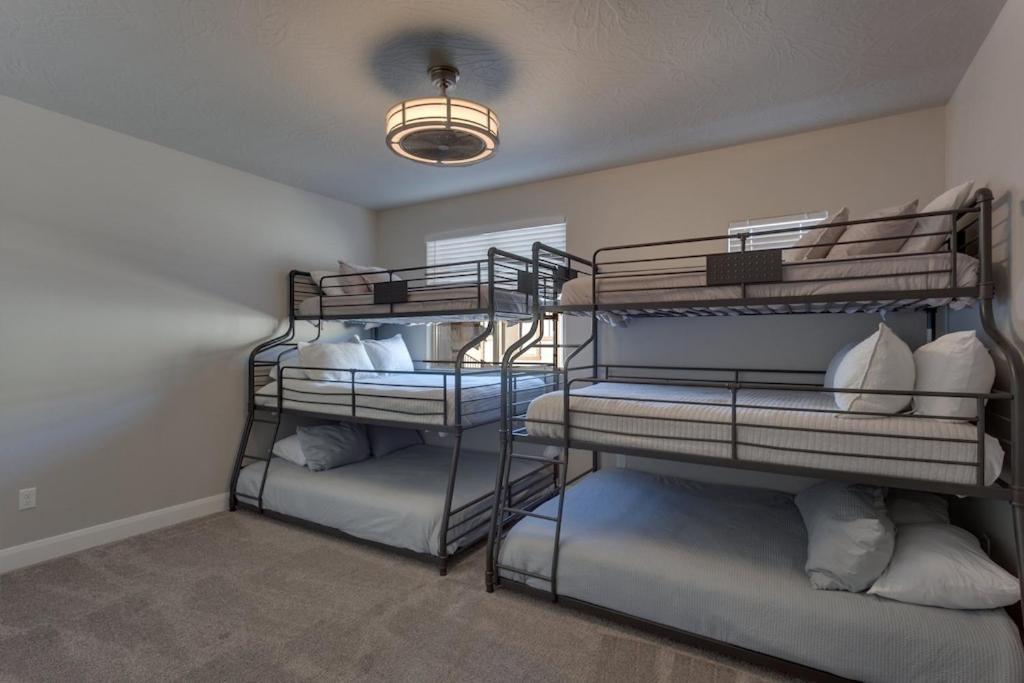 Zion Village 339 3 Bed, 2 And A Half Bath, Game Systems, Mister System, And Community Pool Hurricane Exterior foto
